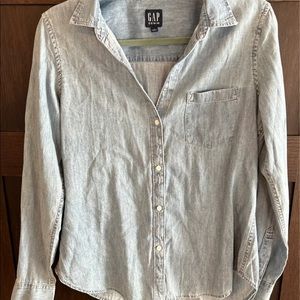 Gap chambray shirt